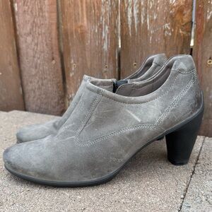 ECCO Women’s Gray Green Leather Suede Heel Zip Shoes Booties Size 38